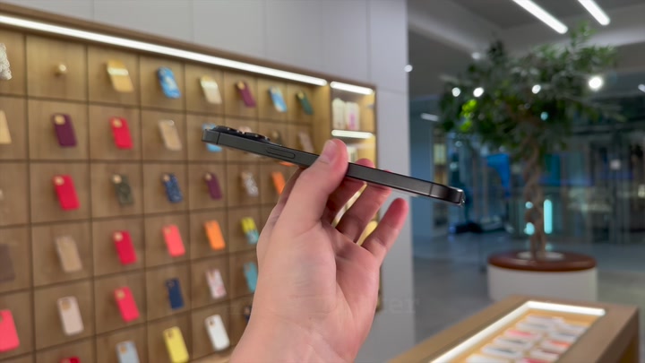 iPhone 15 Pro Max Black Titanium