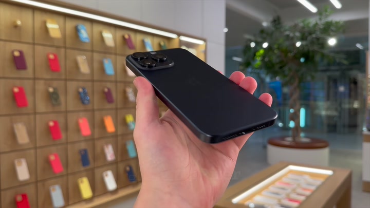 iPhone 15 Pro Max Blue Titanium