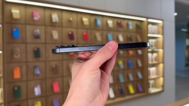 iPhone 15 Pro Max Blue Titanium