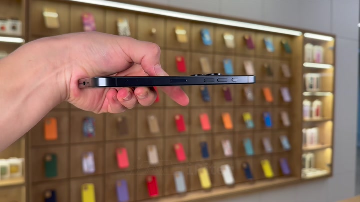 iPhone 15 Pro Max Blue Titanium