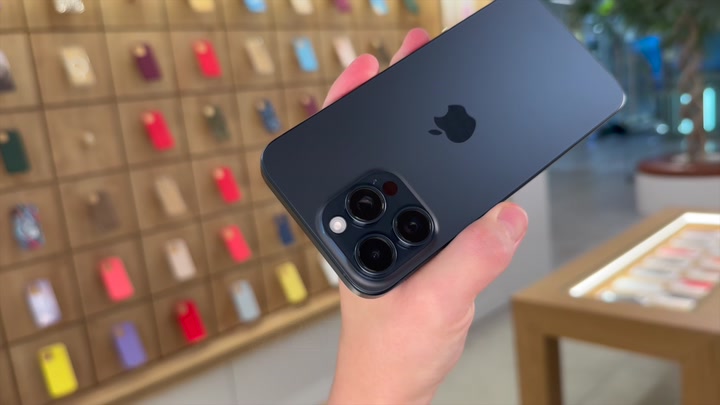iPhone 15 Pro Max Blue Titanium