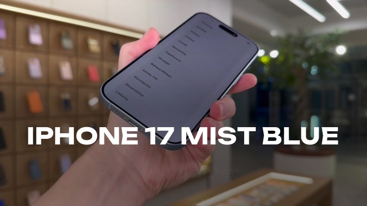 iPhone 17 Mist Blue
