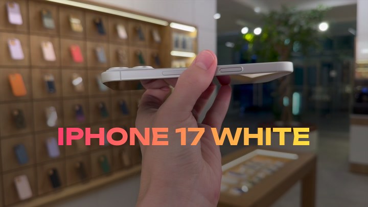 iPhone 17 White