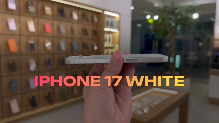 iPhone 17 White