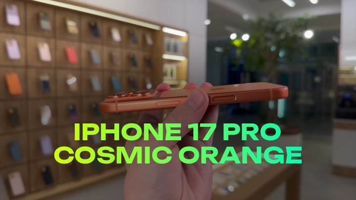 iPhone 17 Pro Cosmic Orange