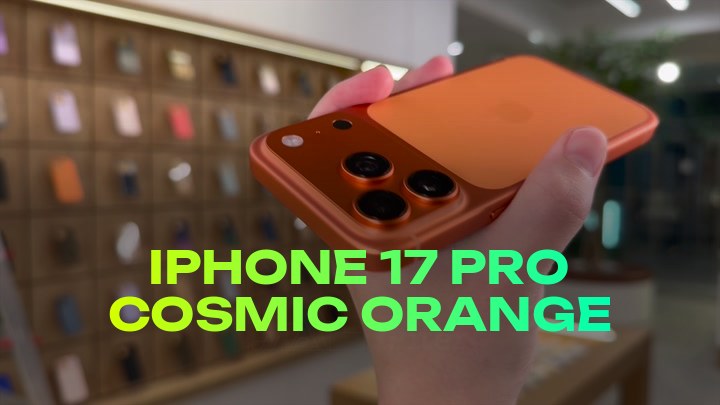 iPhone 17 Pro Cosmic Orange