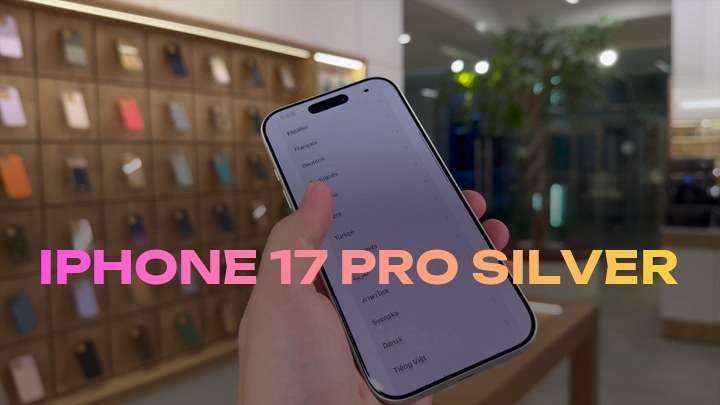 iPhone 17 Pro Silver