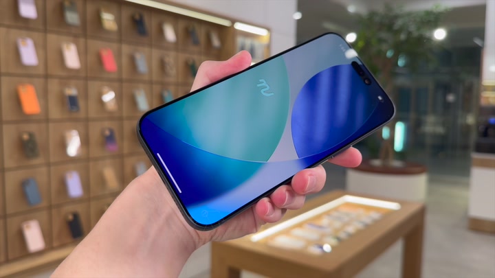iPhone 17 Pro Max Deep Blue